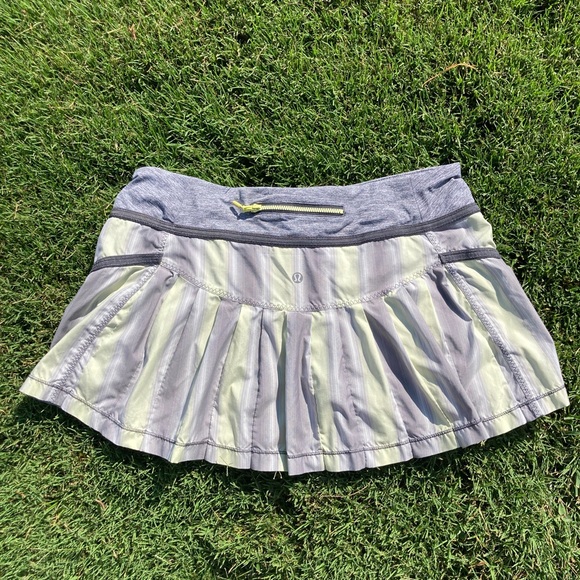 Lululemon Athletica Reflective Gray/Citron Tennis Pickleball Skirt 10 - Picture 3 of 8